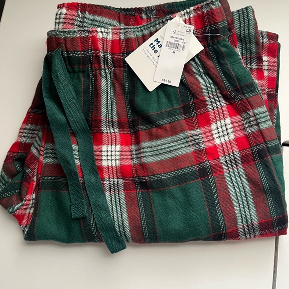 Old Navy Other - NWT Old Navy M Flannel Pajama Pants — one pair